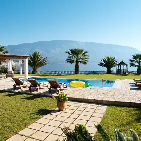 Villa Kleismata Sleeps 6