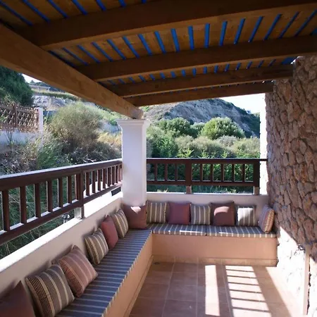 Kleismata Sleeps 6 Villa *