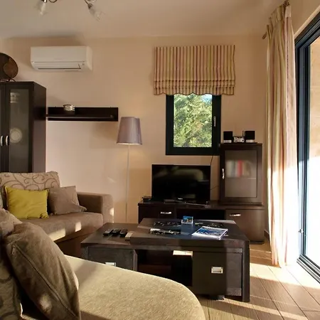Kleismata Sleeps 6 Villa *